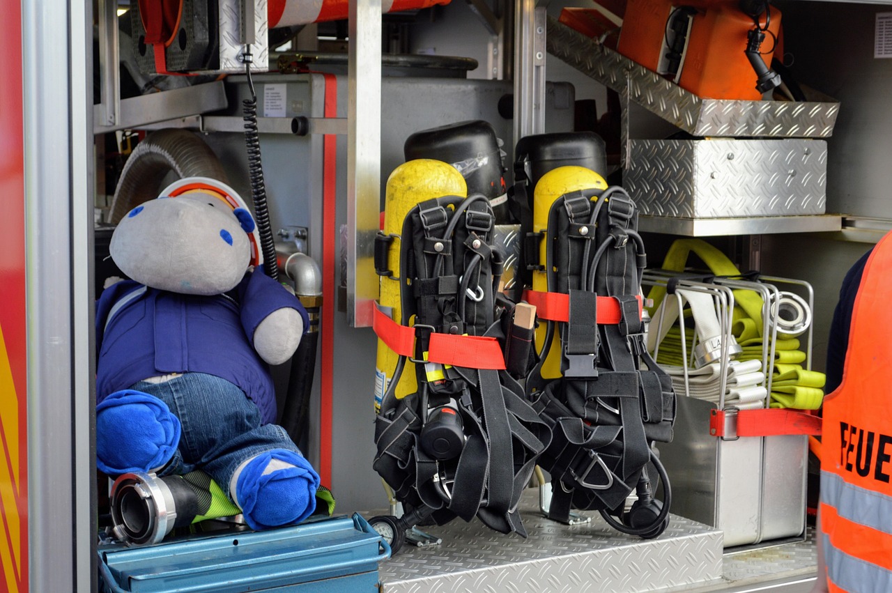 fire fighters, emergency, equipment, security, fire fighting, fire truck, respiratory protection, youth fire brigade, volunteer firefighter, respiratory protection, youth fire brigade, youth fire brigade, youth fire brigade, youth fire brigade, youth fire brigade, volunteer firefighter